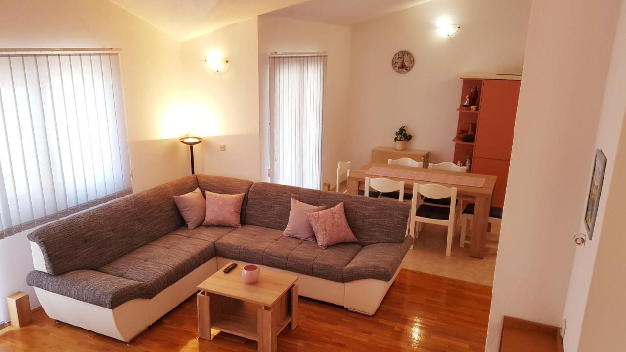 Apartments Edita Макарска Екстериор снимка
