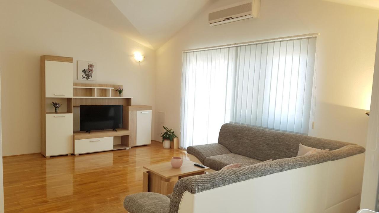Apartments Edita Макарска Екстериор снимка