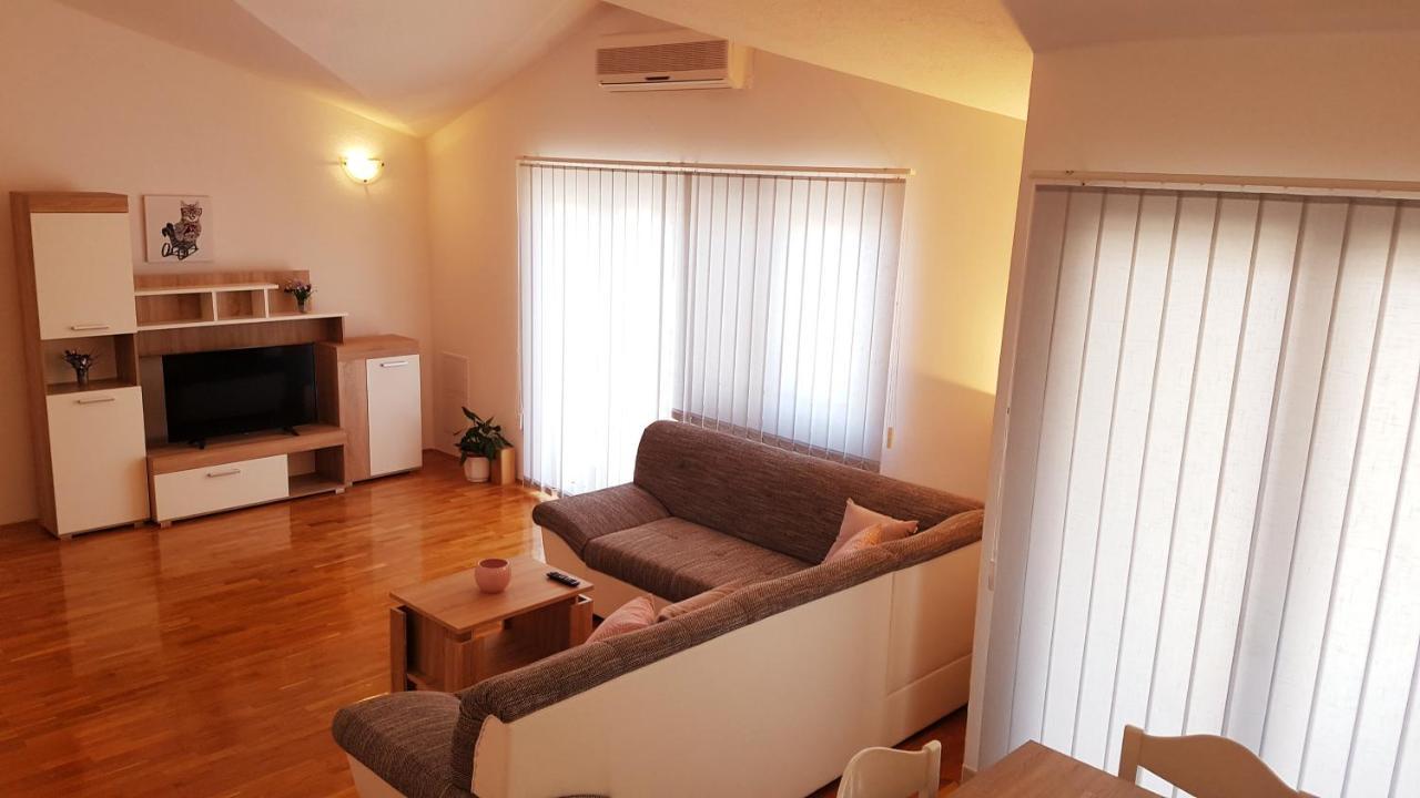 Apartments Edita Макарска Екстериор снимка