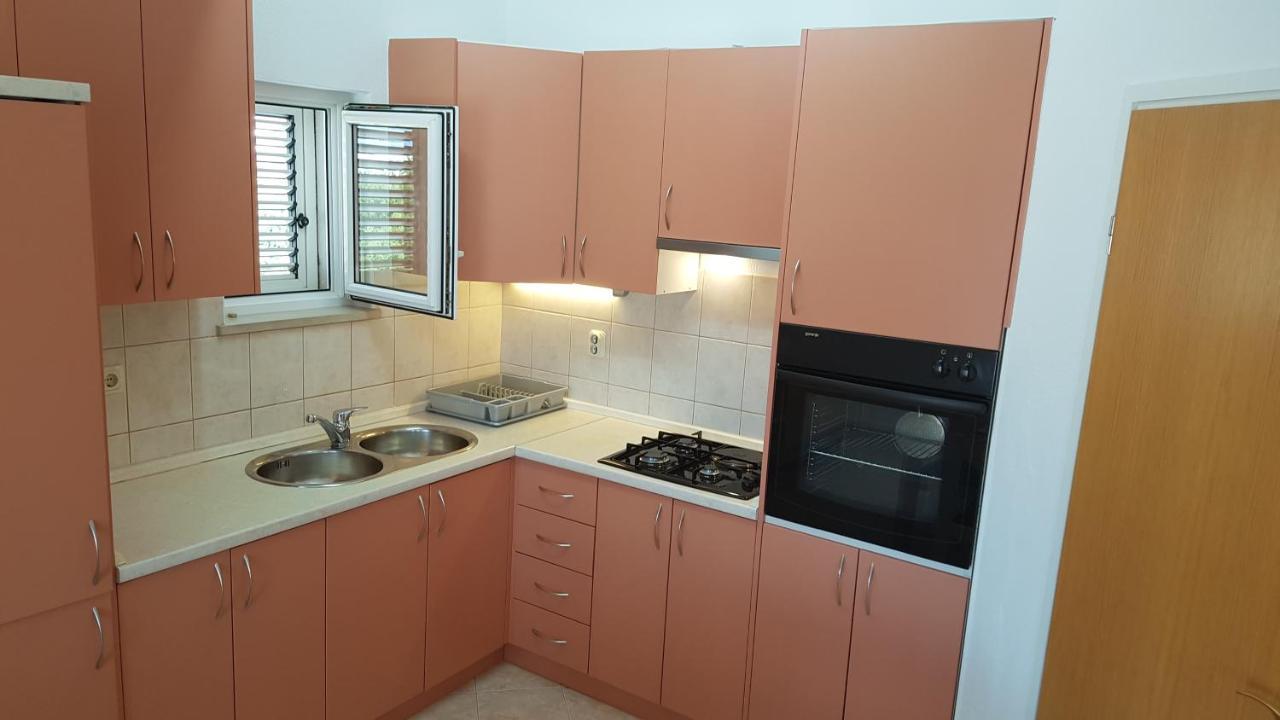 Apartments Edita Макарска Екстериор снимка