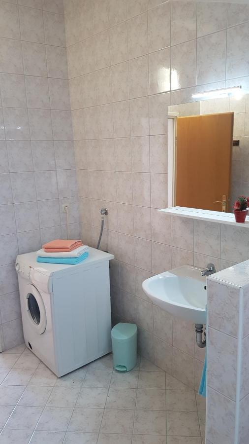 Apartments Edita Макарска Екстериор снимка