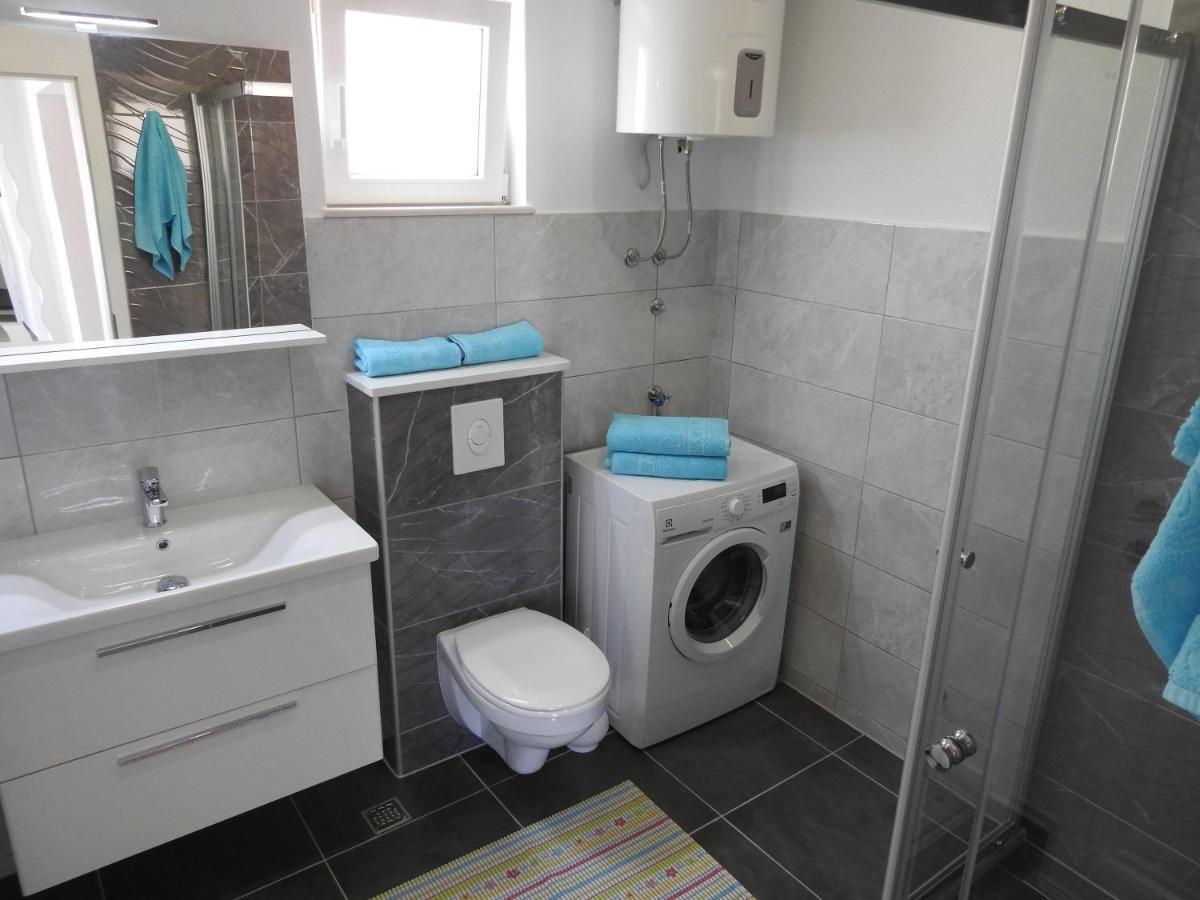 Apartments Edita Макарска Екстериор снимка