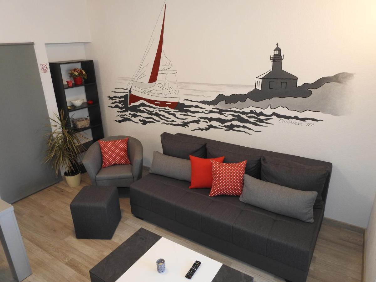 Apartments Edita Макарска Екстериор снимка